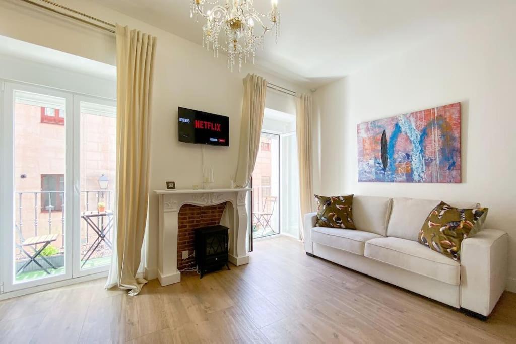 New Lavapies Spacious Flat, 2 Bedrooms And 2 Balconies Madrid Extérieur photo