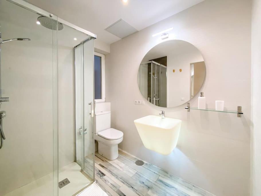New Lavapies Spacious Flat, 2 Bedrooms And 2 Balconies Madrid Extérieur photo